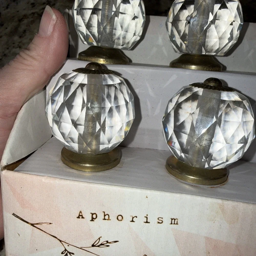 NEW Set of 6 APHORISM Glass KnobsDrawer Pull‎ Knob Gold Trim Hardware.  5593